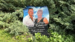 skleněný náhrobek, epitafní skleněná deska, skleněná deska na hrob, fotografie na hrob ze skla, skleněný pomník skleněný náhrobek, epitafní skleněná deska, skleněná deska na hrob, fotografie na hrob ze skla, skleněný pomník