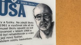 skleněná pamětní deska, pamětní deska ze skla, fotografie na skle, epitafní deska ze skla