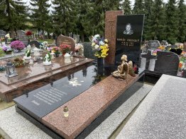 skleněný náhrobek, epitafní skleněná deska, skleněná deska na hrob, fotografie na hrob ze skla, skleněný pomník skleněný náhrobek, epitafní skleněná deska, skleněná deska na hrob, fotografie na hrob ze skla, skleněný pomník
