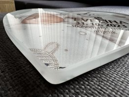 skleněný náhrobek, epitafní skleněná deska, skleněná deska na hrob, fotografie na hrob ze skla skleněný náhrobek, epitafní skleněná deska, skleněná deska na hrob, fotografie na hrob ze skla