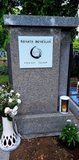 skleněný náhrobek, epitafní skleněná deska, skleněná deska na hrob, fotografie na hrob ze skla skleněný náhrobek, epitafní skleněná deska, skleněná deska na hrob, fotografie na hrob ze skla