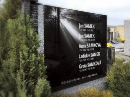 skleněný náhrobek, epitafní skleněná deska, skleněná deska na hrob, fotografie na hrob ze skla, skleněný pomník skleněný náhrobek, epitafní skleněná deska, skleněná deska na hrob, fotografie na hrob ze skla, skleněný pomník
